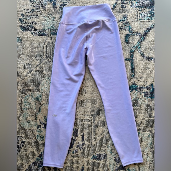alo yoga 7/8 airlift legging | lavender cloud
 size medium - Picture 2 of 3